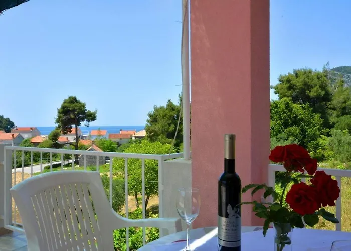 With Sea View 3558-3