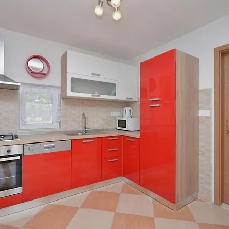 With Sea View 3558-3 *