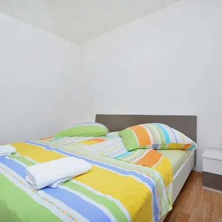 Apartment With Sea View 3558-3