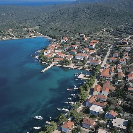 With Sea View 3558-3 *